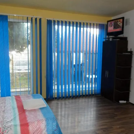 Casa De Vacanta Mady Guest house *