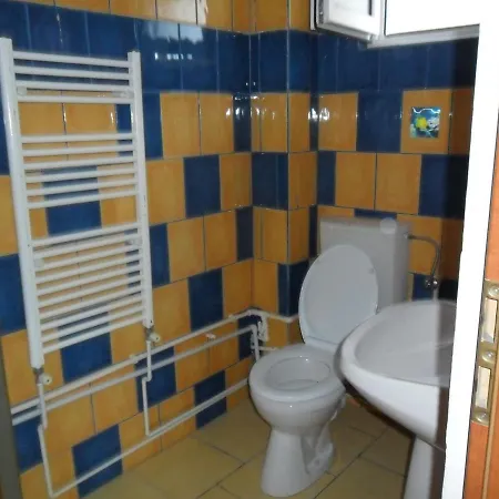 Casa De Vacanta Mady Guest house *
