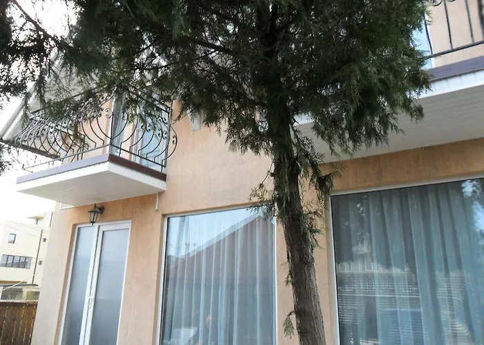 Casa De Vacanta Mady Guest house 3*