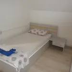 Casa De Vacanta Mady بيت ضيافة 3*